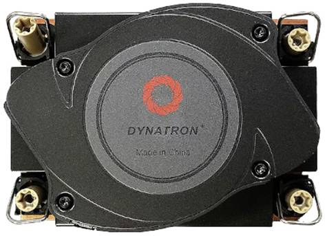 Ventilatormodule met de opdruk 'Dynatron', gefabriceerd in China. Het apparaat heeft een compact, rechthoekig ontwerp met vier schroefbevestigingspunten.