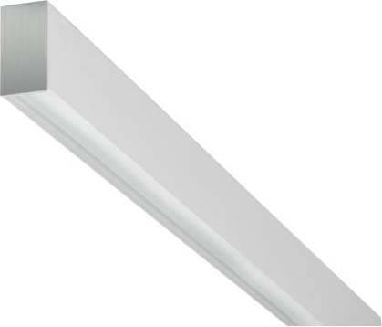 Een lang, modern LED-plafondlicht met een rechthoekige doorsnede en een zilveren behuizing wordt van onderen bekeken.