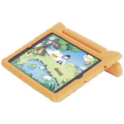 Een tablet met een oranje beschermhoes toont een kindvriendelijk spel met dierfiguren en een kleurrijk landschap.