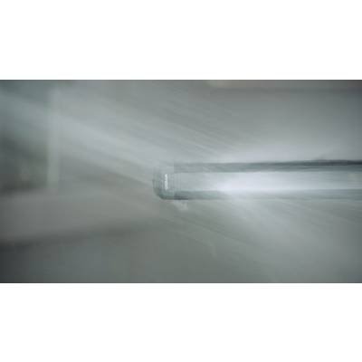 Afzuigkap zuigt damp af: Close-up toont damp die wordt aangezogen door de afzuigkap, symboliseert effectieve luchtzuivering.