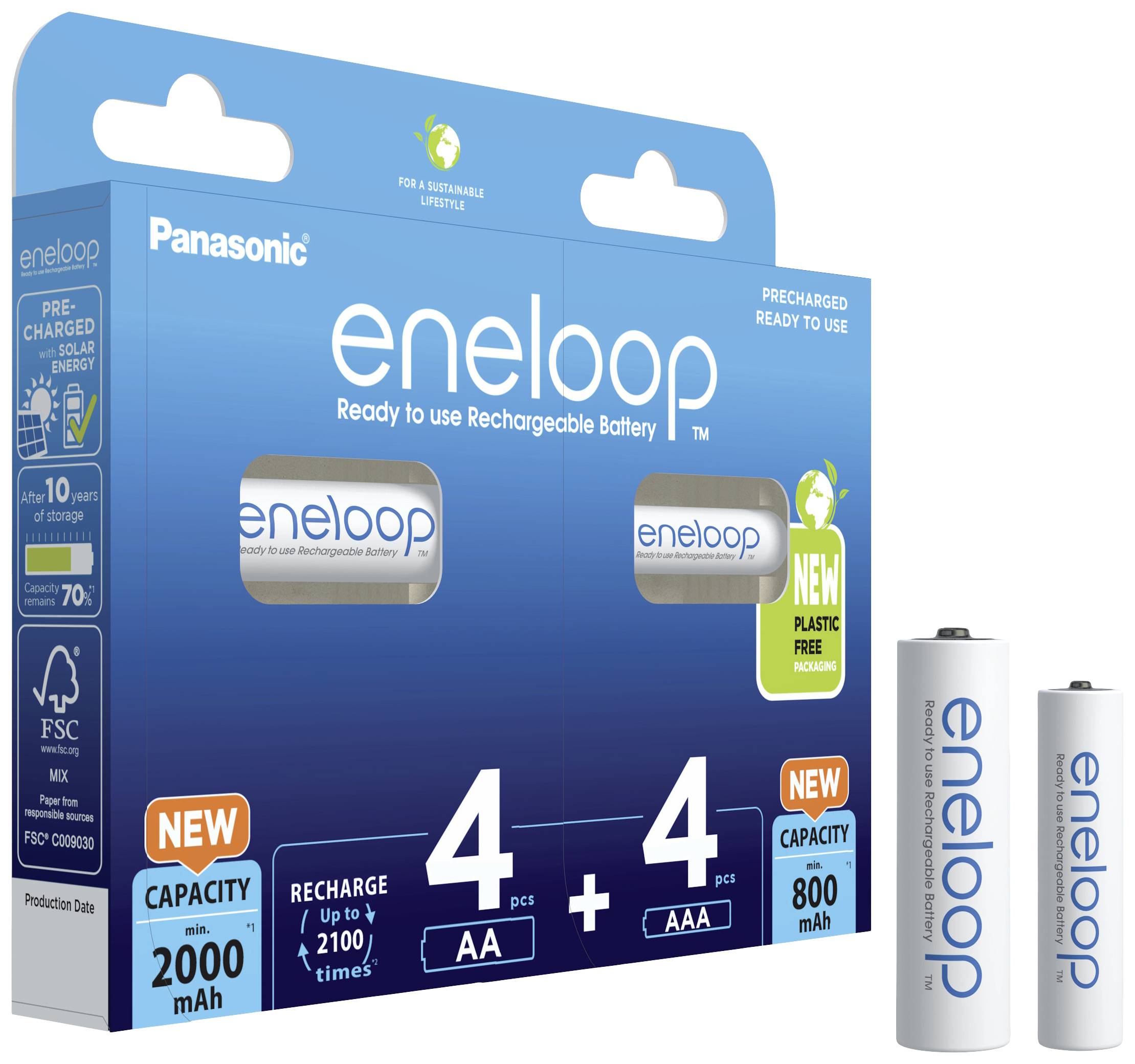 Vier AA-batterijen van Panasonic Eneloop, verpakt in een milieuvriendelijke, plasticvrije verpakking, opgeladen en oplaadbaar.
