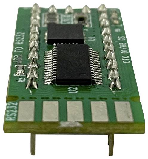 Groene elektronische printplaat met twee zwarte chips; bedoeld voor aansluiting van RS232-apparaten.