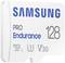 'Samsung PRO Endurance 128 GB, MicroSDXC, U3, V30' staat op de witte geheugenkaart.