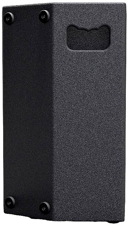 Zwarte, rechthoekige luidspreker met handgreep bovenaan, gestructureerd oppervlak en vier schroeven in de hoeken van de voorkant.