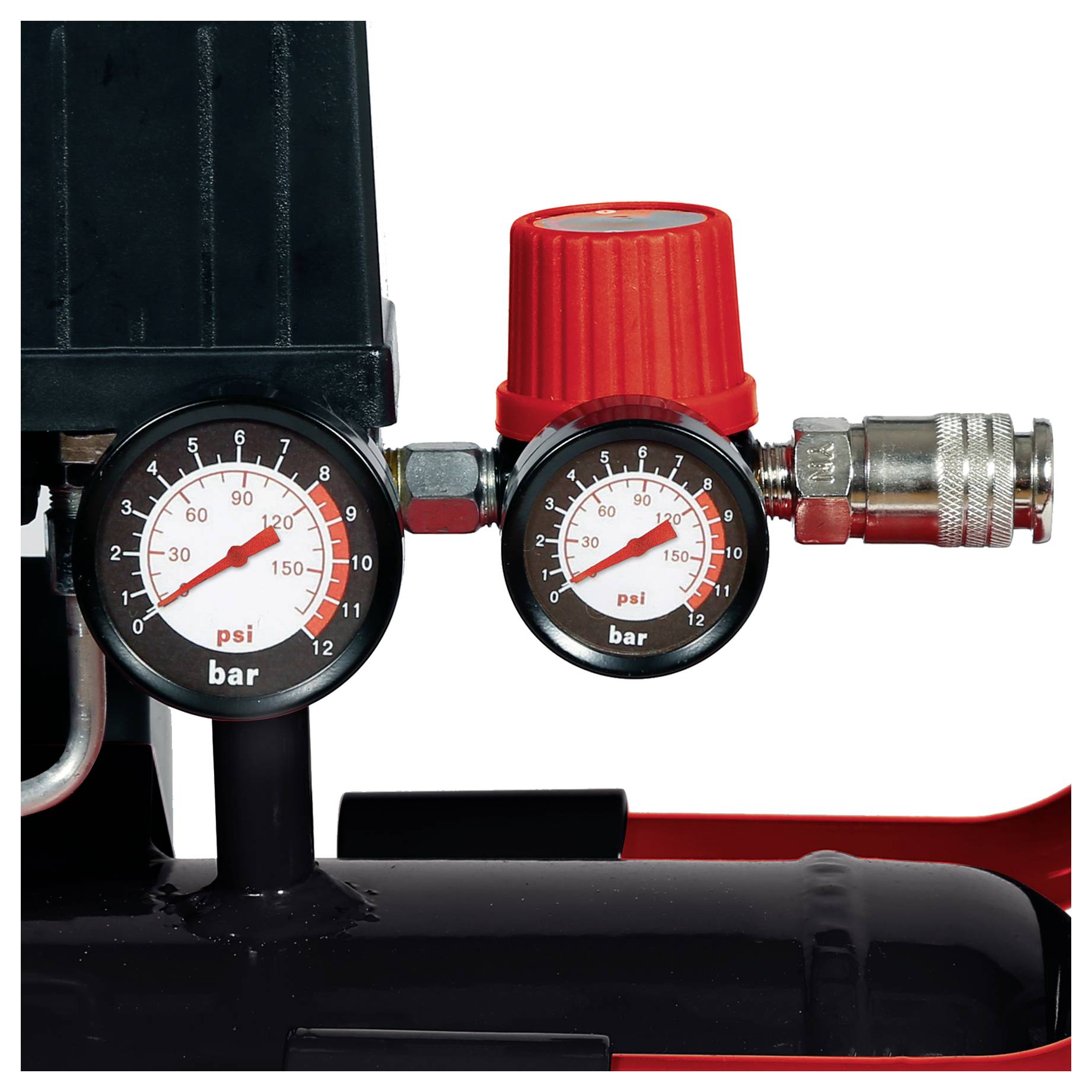 Close-up van een luchtcompressordruckregelaar met twee manometers die druk in bar en psi weergeven en een rode instelknop.