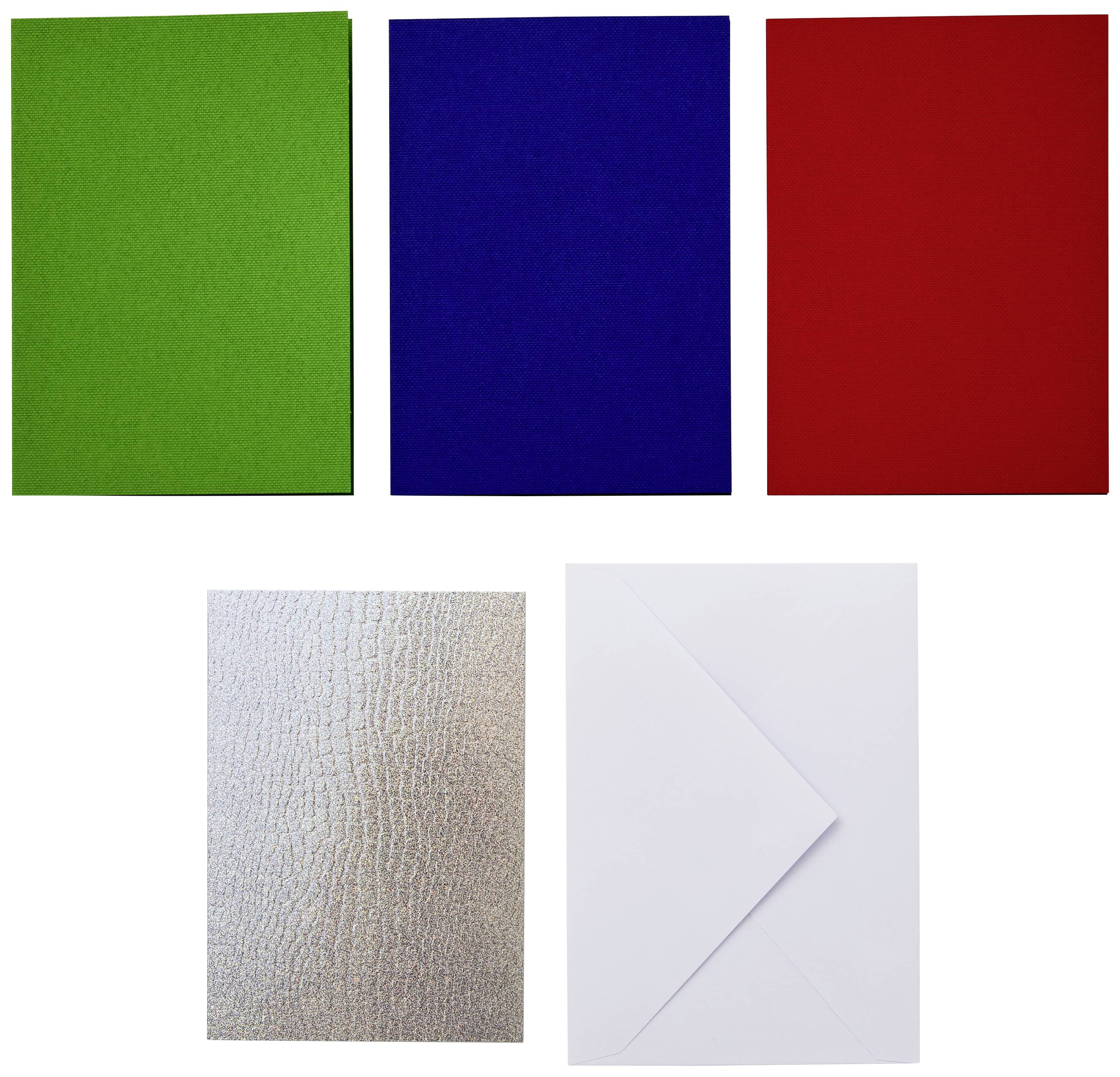 'Drie kleurrijke kaarten in Groen, Blauw, Rood bovenaan; onderaan een zilveren kaart met structuur en een witte envelop.'