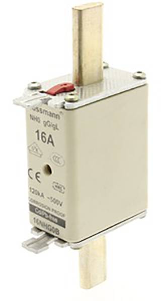 Een NH-zekering 16A, 500V, voor elektrische beveiliging. Rechthoekige vorm met twee metalen aansluitingen aan boven- en onderzijde.