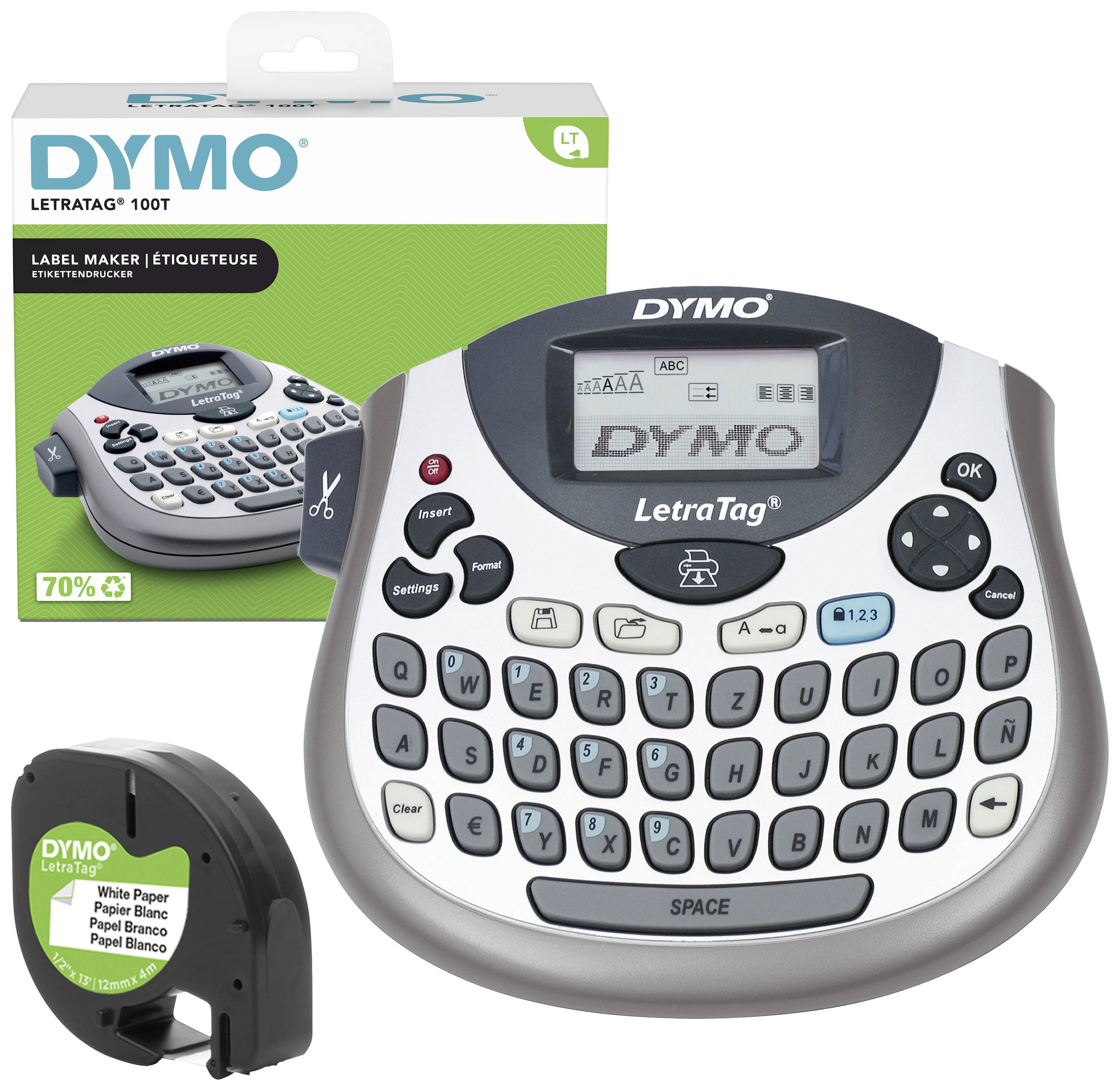 Elektronisch labelapparaat van DYMO met toetsenbord en scherm. Verpakking en reserverol voor papieren etiketten zijn zichtbaar.