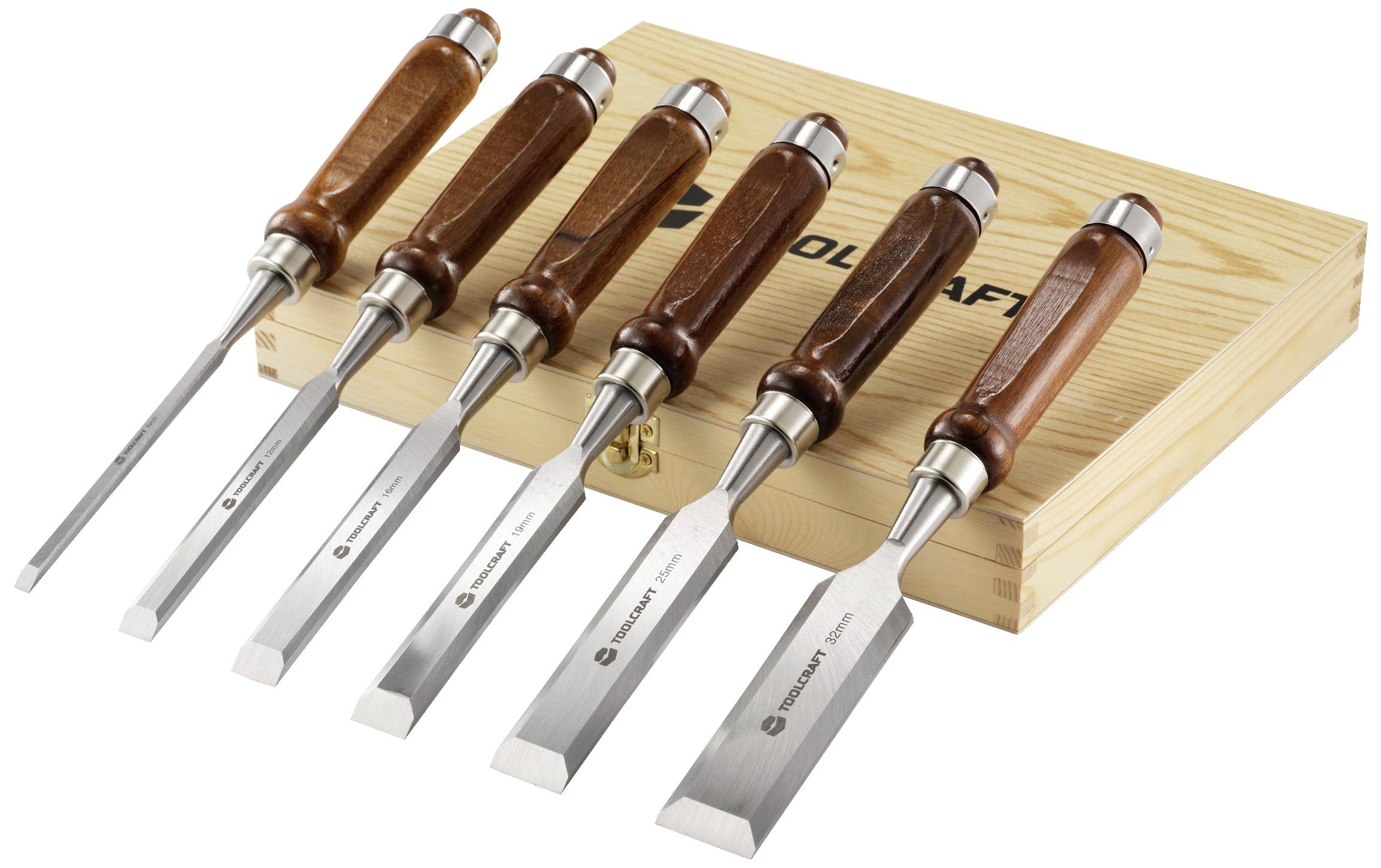 Zes houten beitel met houten handvatten voor een houten doos. Verschillende bladbreedtes, geschikt voor houtbewerkingen.