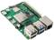 Een groen printplaatbord met meerdere aansluitingen en elektronische componenten, gebruikt voor verschillende technische toepassingen.
