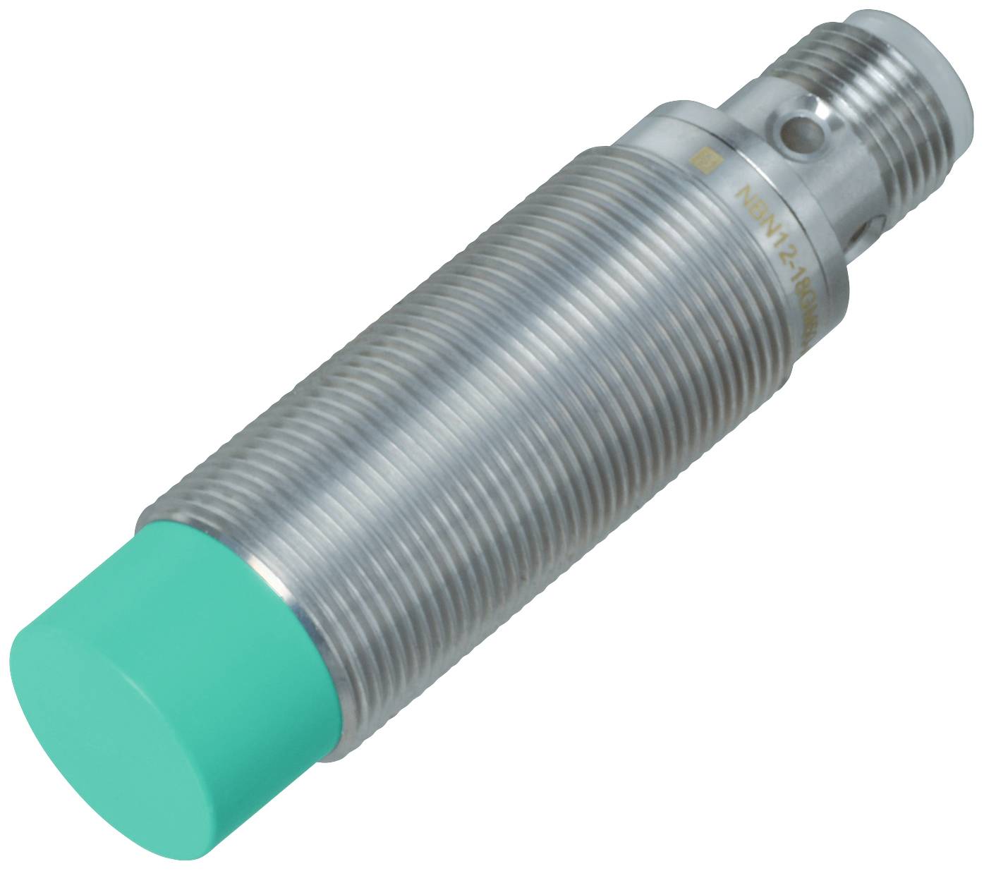 Een cilindrische nabijheidssensor met een gegolfd metalen oppervlak en een groene kop, die wordt gebruikt voor bewegingsdetectie.