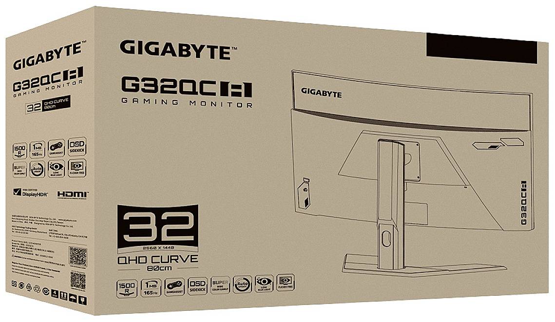 De afbeelding toont de verpakking van een "GIGABYTE G32QC A" gaming-monitor met een 32-inch QHD-scherm en HDMI-aansluiting.