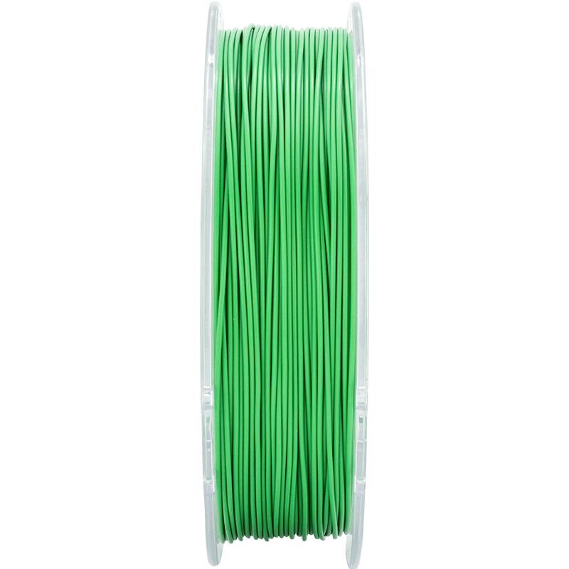 Een transparante spoel met een gelijkmatig gewikkelde groene kunststofdraad. Geschikt voor 3D-printers.