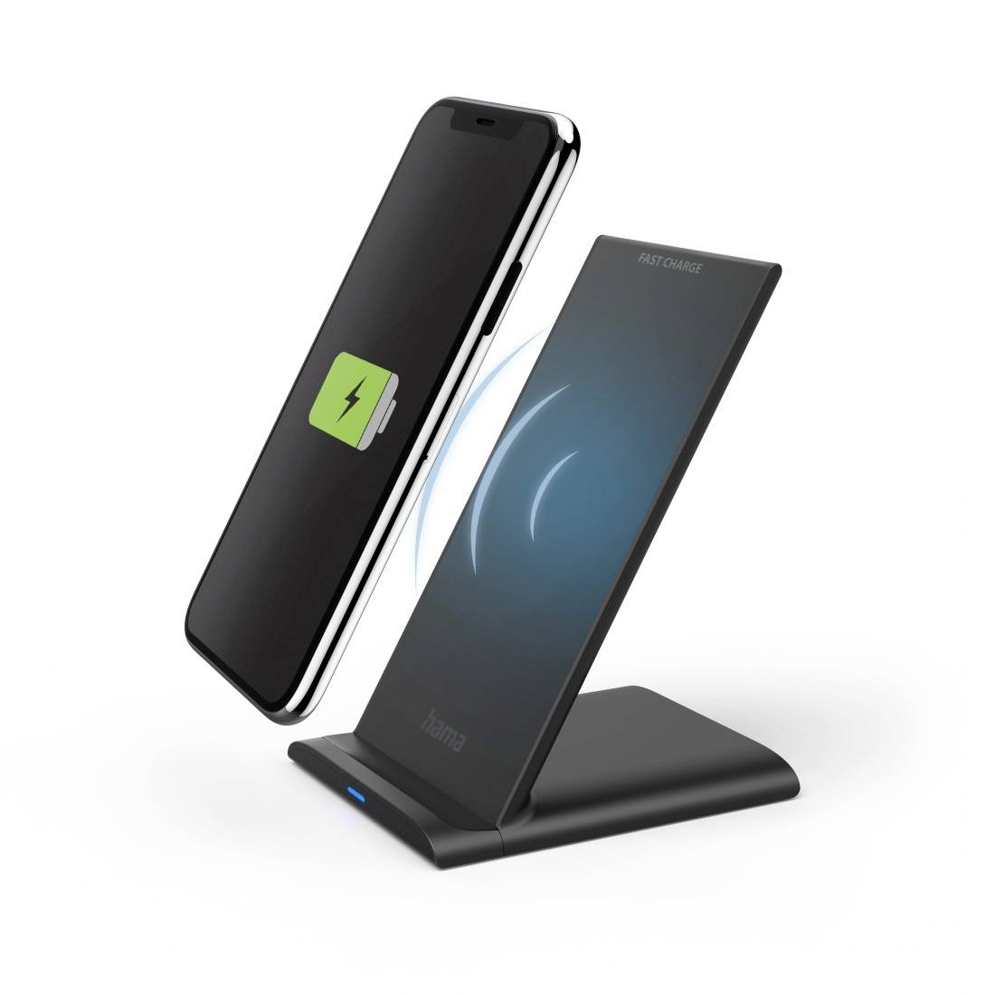 Een zwart draadloos laadapparaat laadt een zwevende smartphone op. De smartphone toont een symbool voor een lopend laadproces.