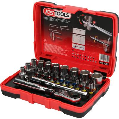 Ratelsleutelset in een rode kunststof koffer met verschillende dopsleutels en bits, geschikt voor auto-reparaties.