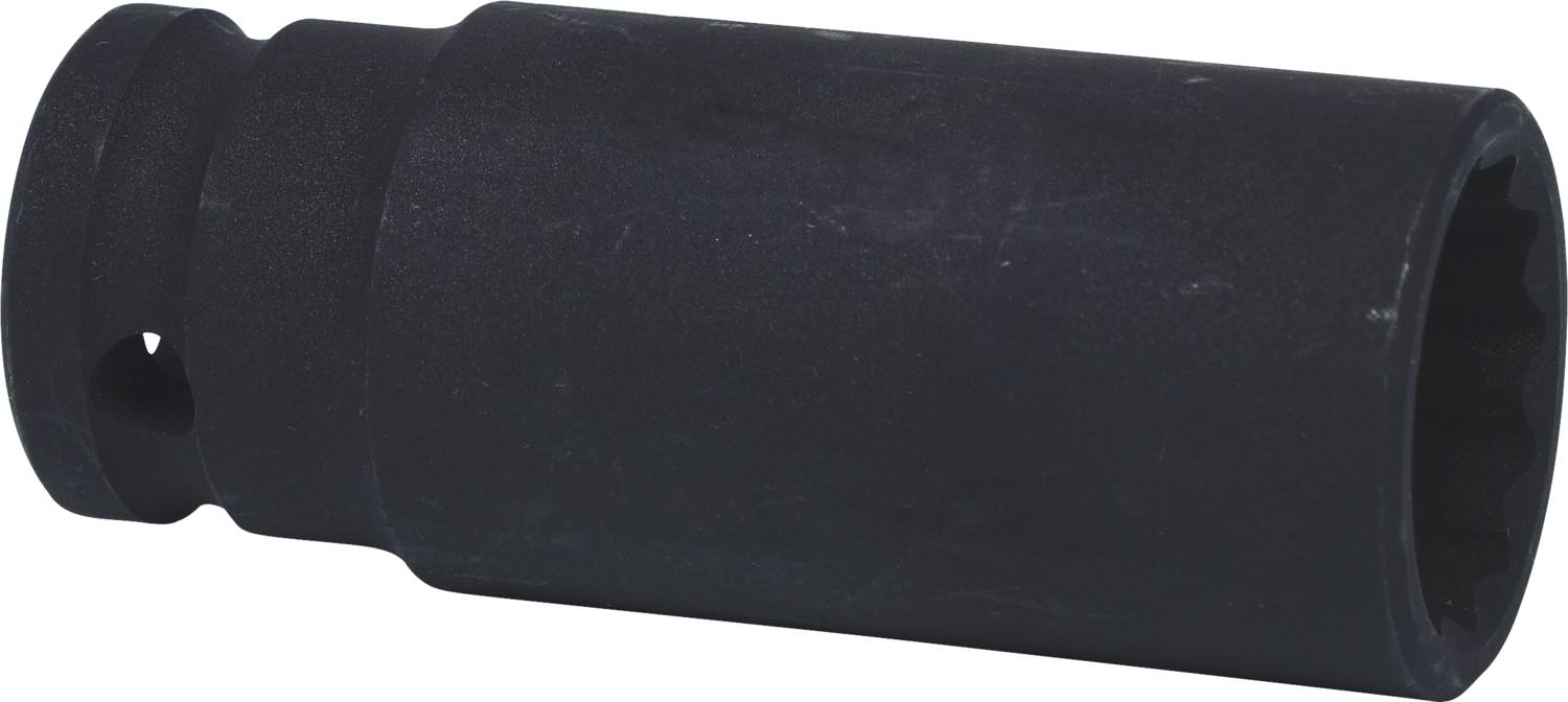 Zwarte, cilindrische metalen huls, mogelijk een gereedschapsopzetstuk. Geen verdere markeringen of details zichtbaar.