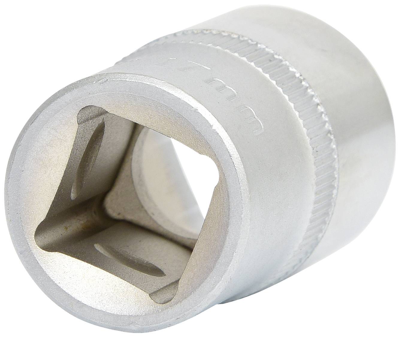 Metalen dopsleutelopzetstuk, cilindrisch, zilverkleurig, met vierkante opening voor schroefverbindingen, close-up.