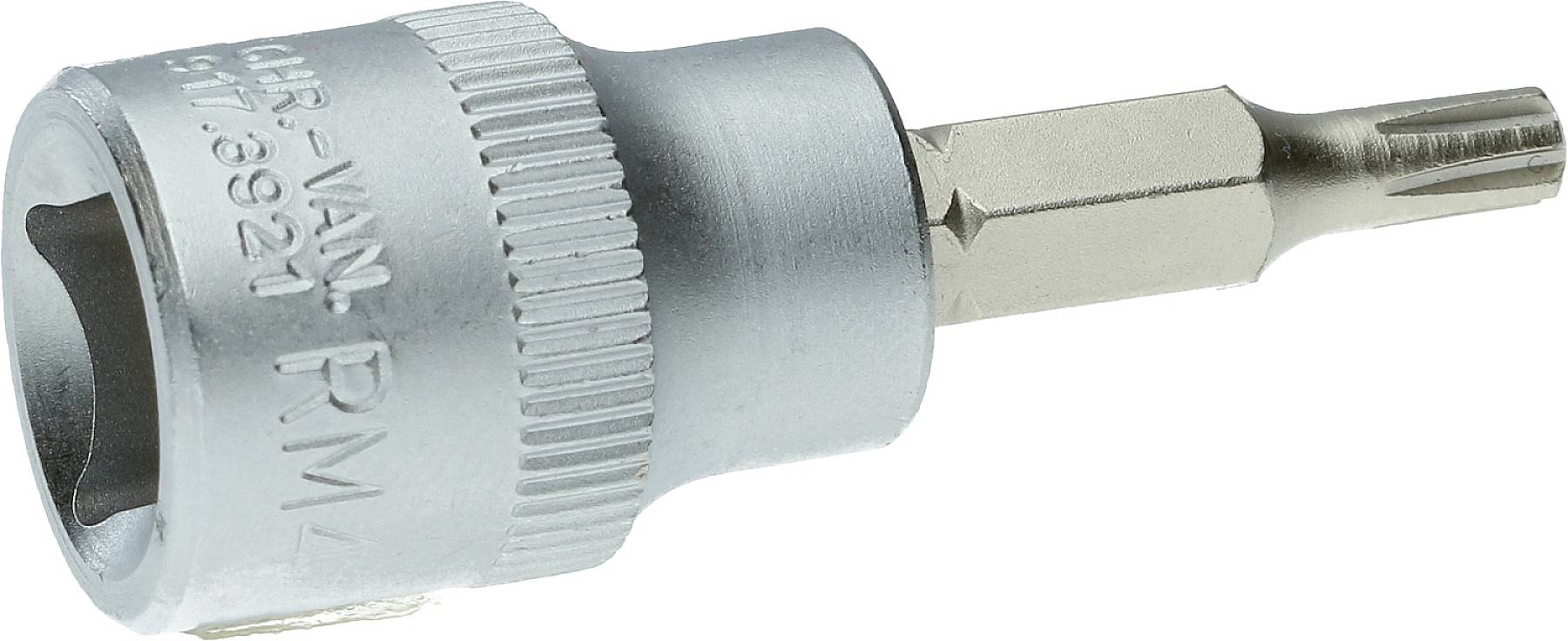 Een zilveren bitopzetstuk met zeskante opening en geribbelde rand, geschikt voor een schroevendraaier of ratelgereedschap.