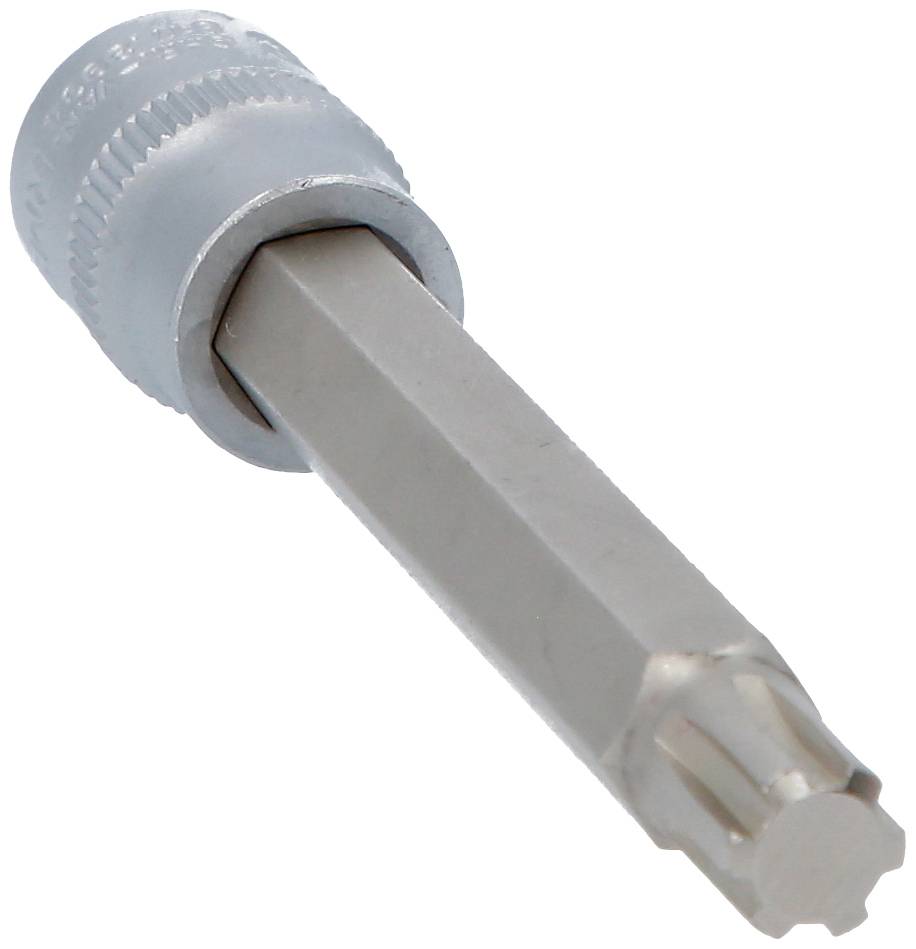 Een zilveren, zeskante veeltands dopsleutelopzetstuk tegen een witte achtergrond, bestemd voor het draaien van schroeven.