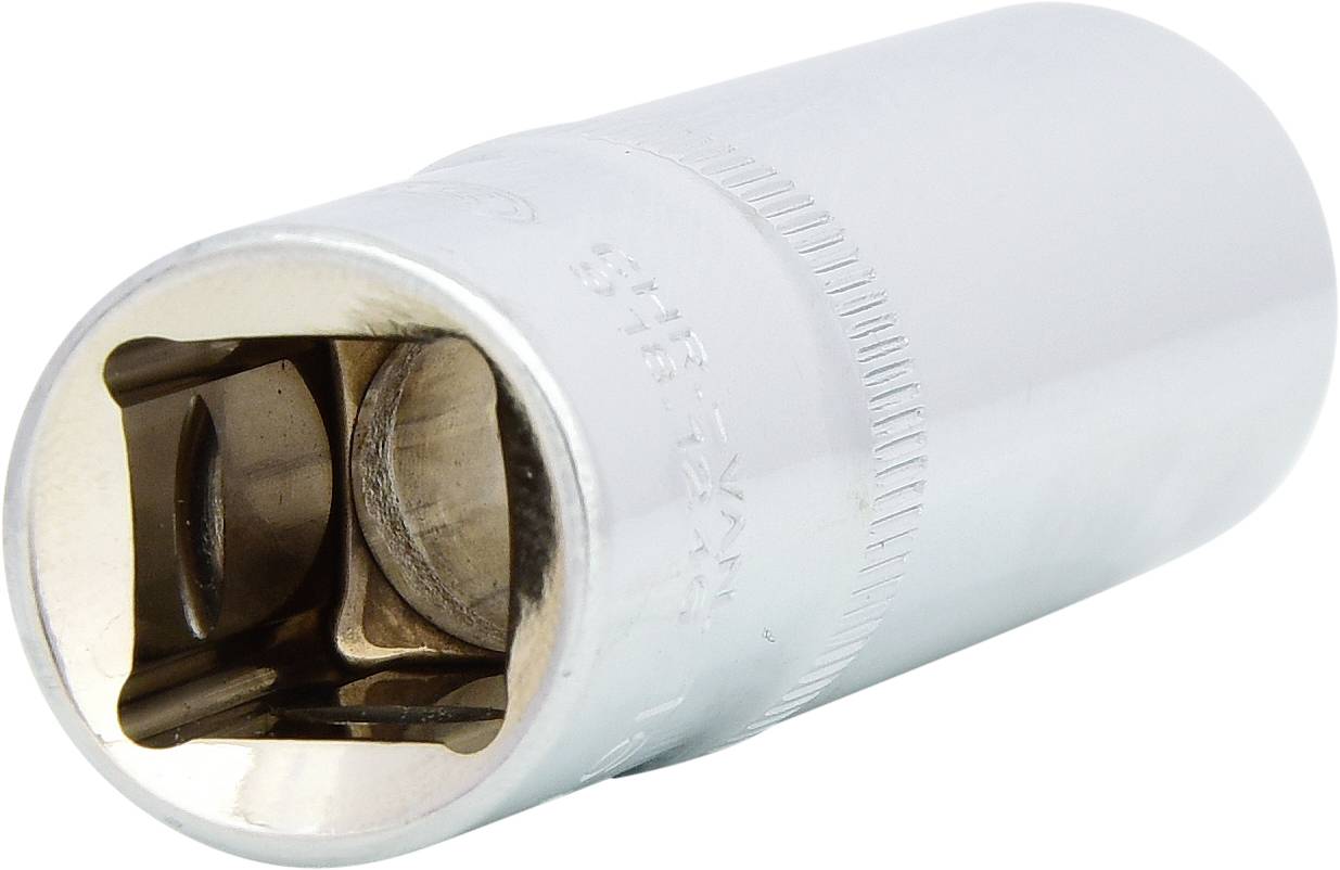 Metalen dopsleutelopzetstuk met vierkante binnenkant. Bedoeld voor ratelsleutels of moersleutels voor het bevestigen van schroeven.