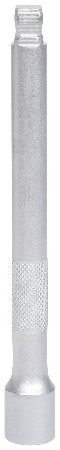 Een lange, zilveren zaklamp met een geribbelde handgreep voor een betere grip.