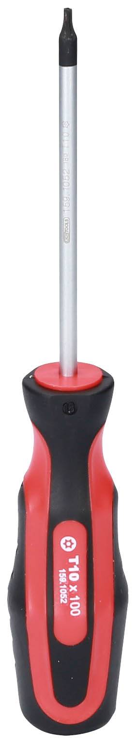 Een schroevendraaier met een rood en zwart handvat en een smal, lang metalen heft.