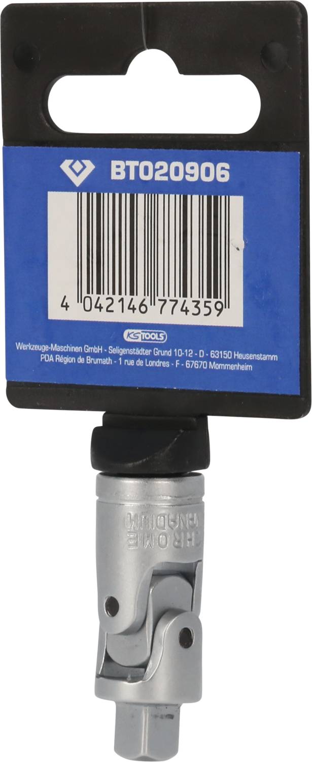 Een zilveren auto-gewrichtsonderdeel met een blauwe verpakking waarop een streepjescode en het nummer 'BT020906' zijn afgebeeld.