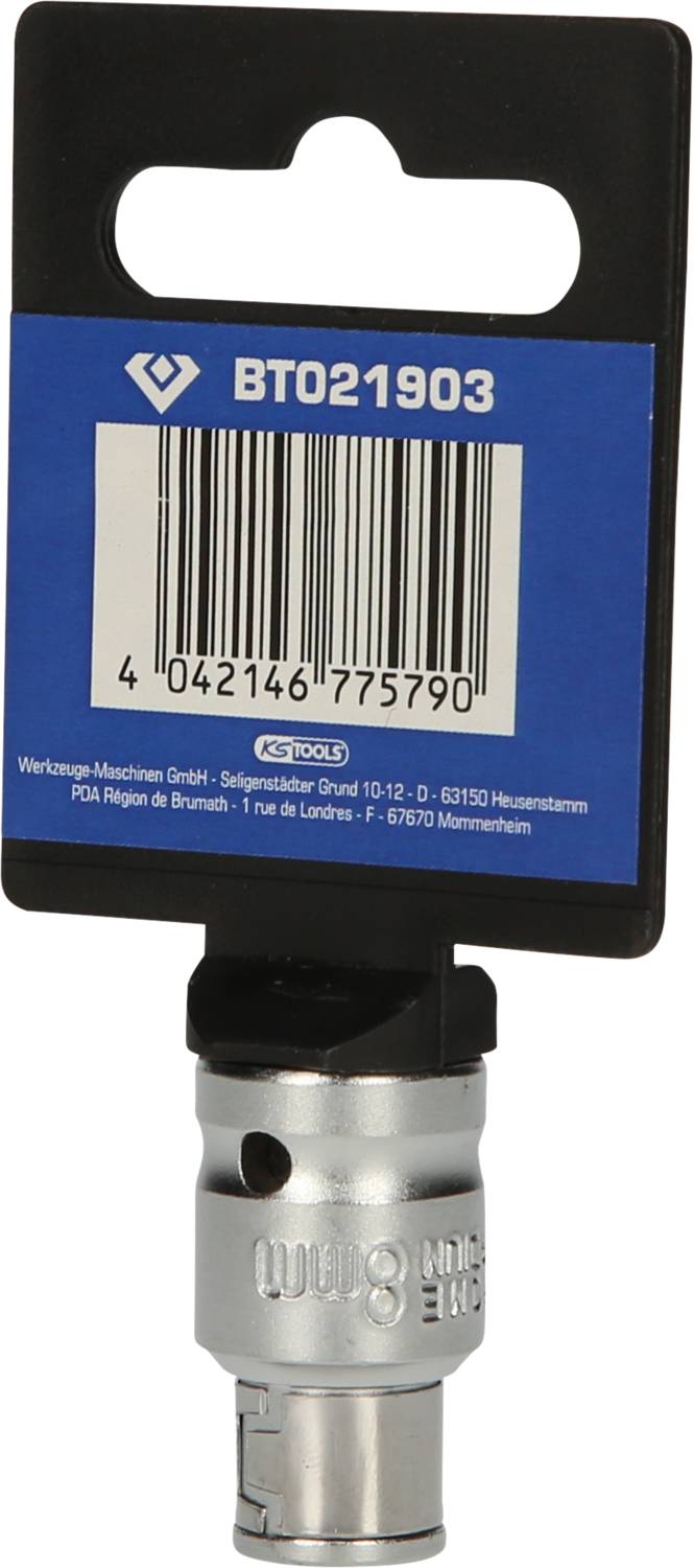 'Zilveren steeksleutelopzetstuk, op zwarte en blauwe verpakkingsdrager met barcode en artikelnummer BT021903.'