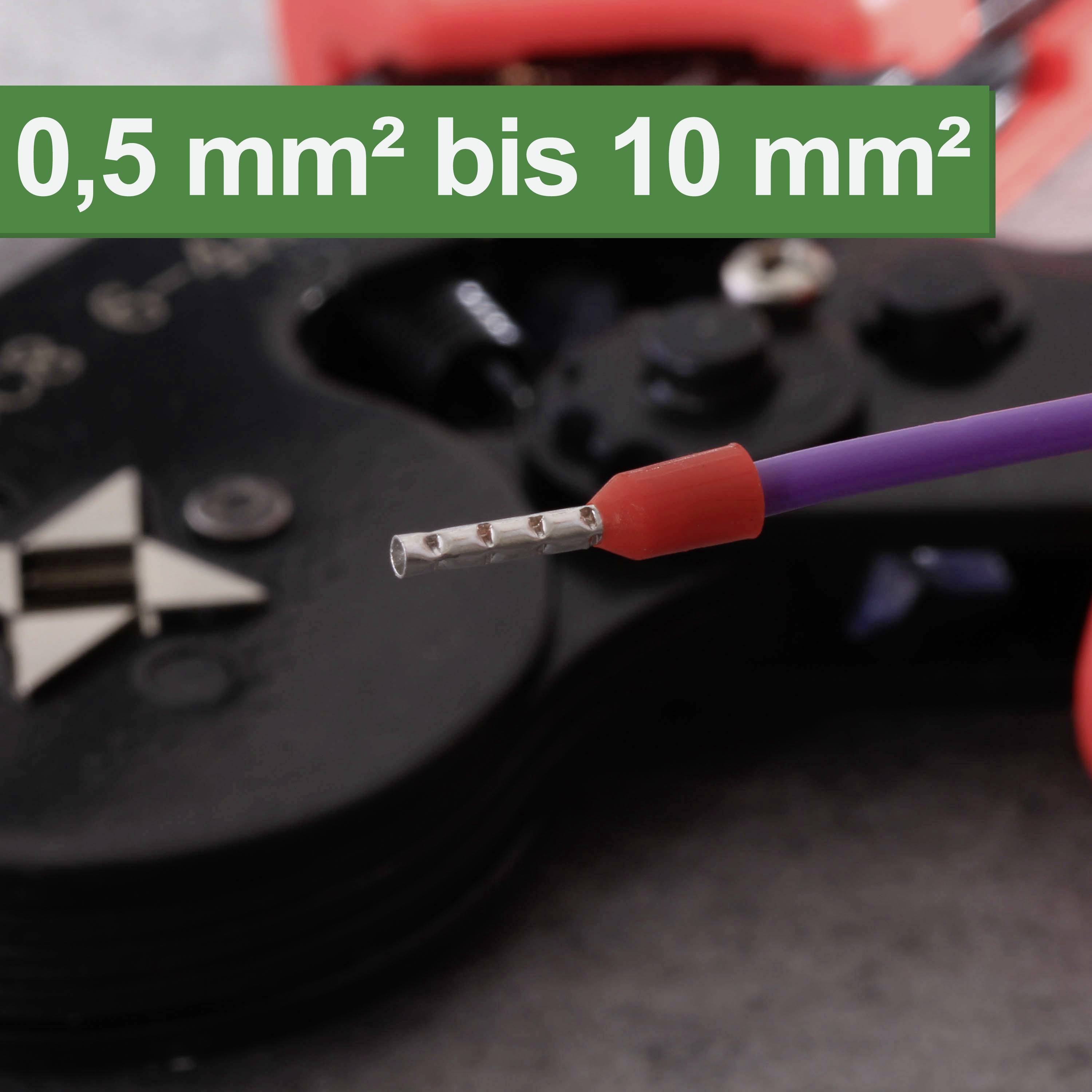 Op de voorgrond bevindt zich een geïsoleerd kabel met de opdruk '0,5 mm² tot 10 mm²'. Op de achtergrond een onscherpe weergave van een gereedschap.
