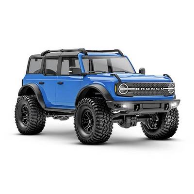 Blauwe terreinwagen met robuuste banden, geschikt voor off-road ritten.