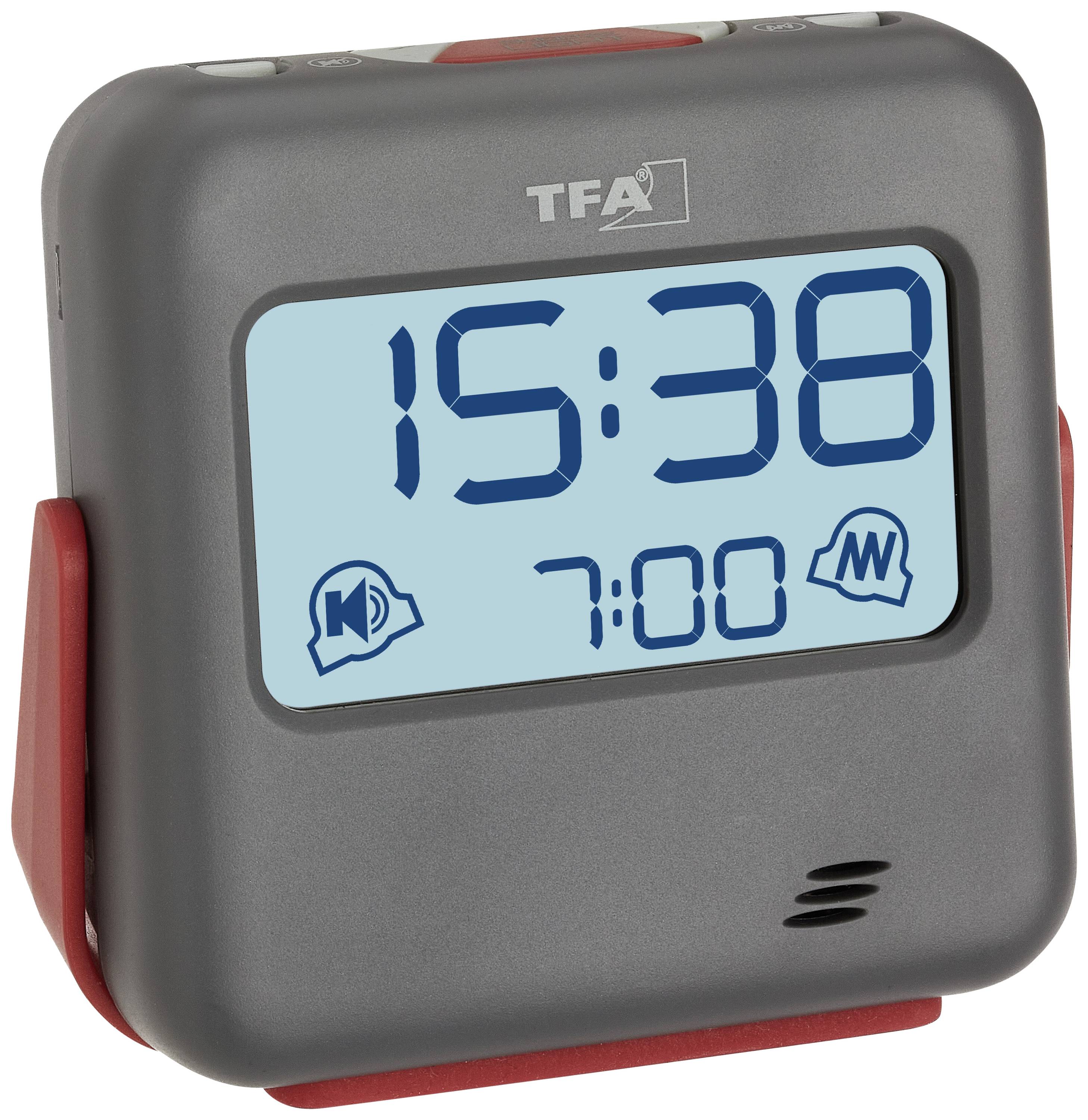 Een digitale wekker met een groot, blauw display toont de tijd '15:38' en een ingestelde wekker voor '7:00'.