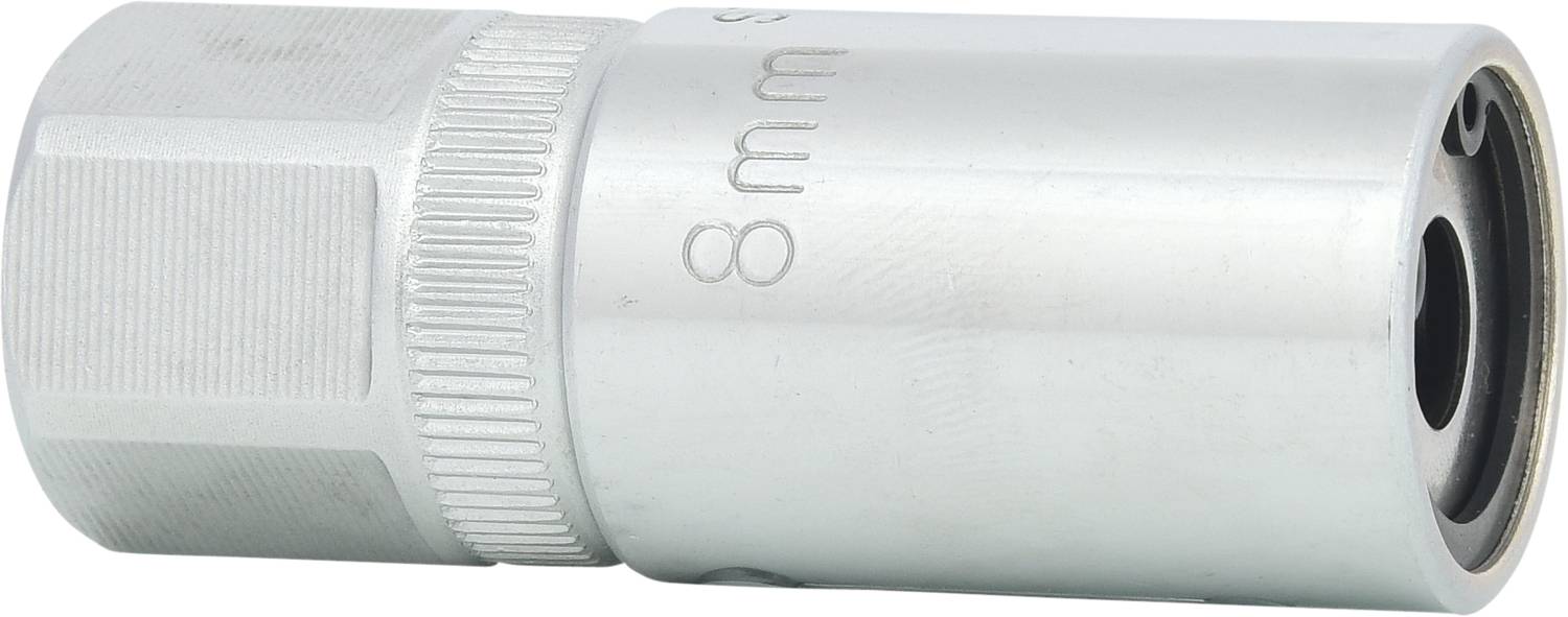 Een zilveren 8-mm-dopsleutel met zeskante vorm en geprofileerde greep voor betere grip. Geschikt voor het losdraaien van schroeven.