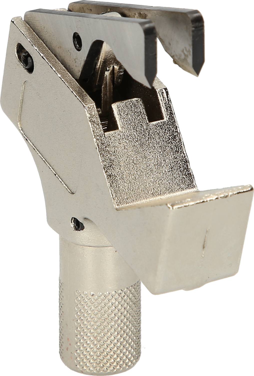 Metalen kabelstripper met ergonomische handgreep en scherp mes, gebruikt voor het verwijderen van de isolatie van kabels met verschillende diameters.
