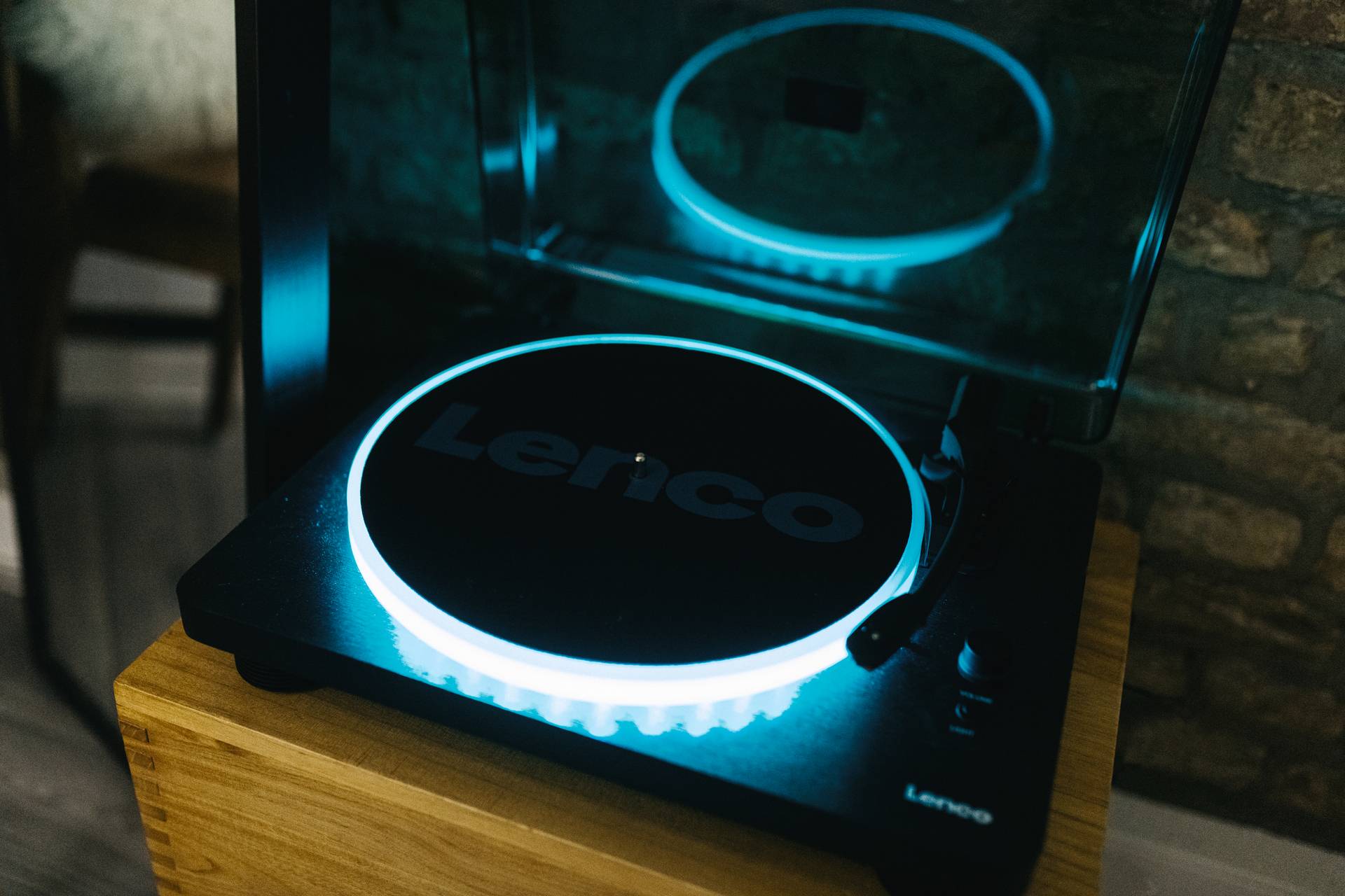 LENCO LS-50LEDBK - Platenspeler mét ingebouwde speakers USB Encoding en LED verlichting-8