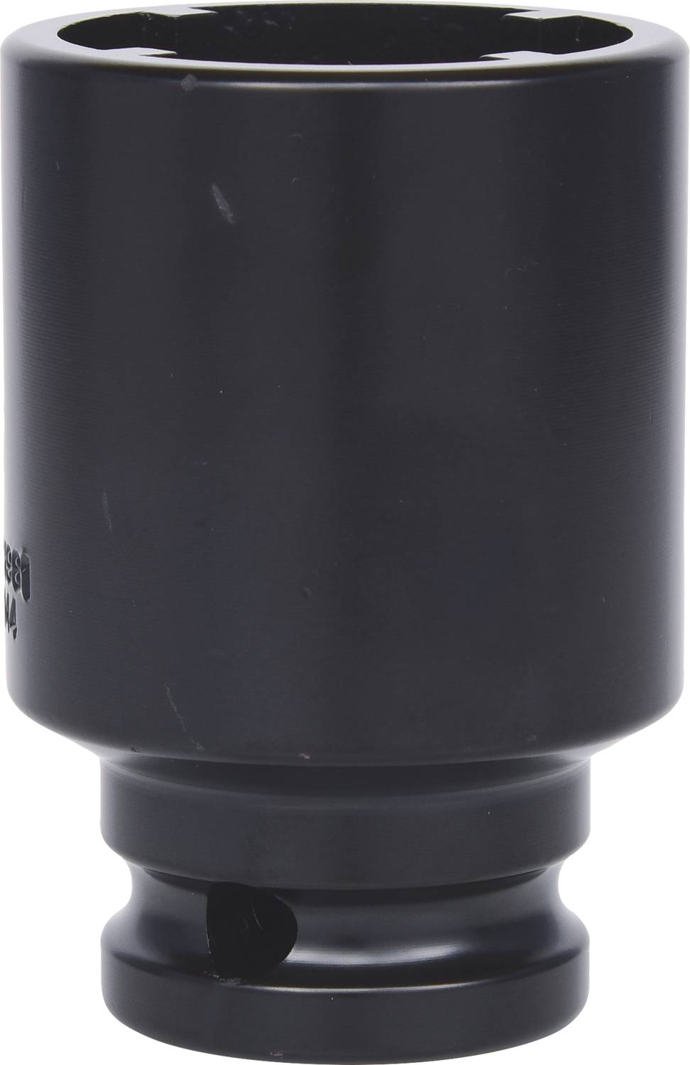 Een zwarte adapter met een cilindrische vorm en een verdiepte binnenkant. Hij heeft een radiale uitsparing aan de basis.