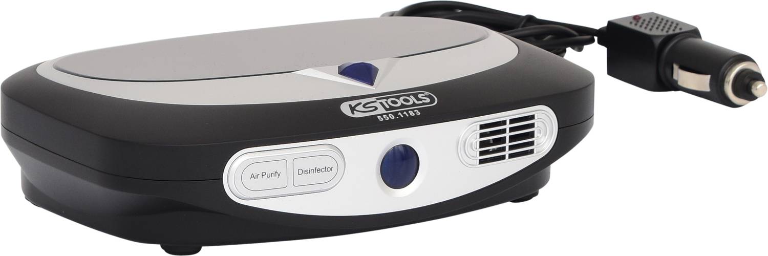 Luchtreiniger voor in de auto met stroomvoorziening via de sigarettenaansteker. Zwart, compact ontwerp met bedieningsknoppen aan de voorzijde.