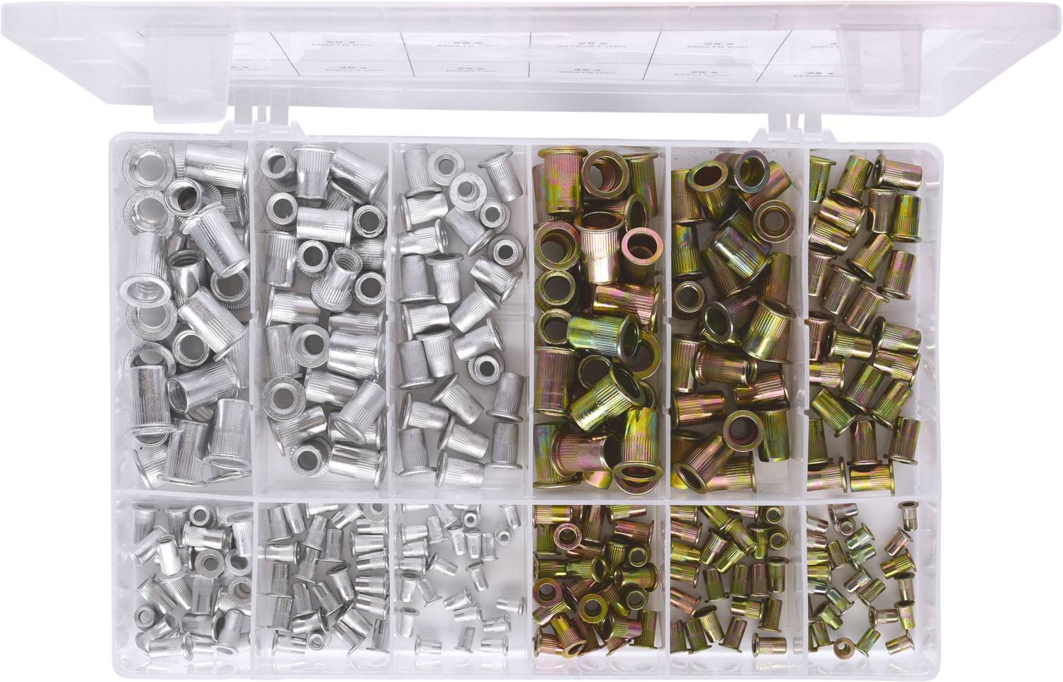 Plastic opbergdoos met negen vakken, gevuld met verschillende metalen hulzen in zilver- en messingkleuren.