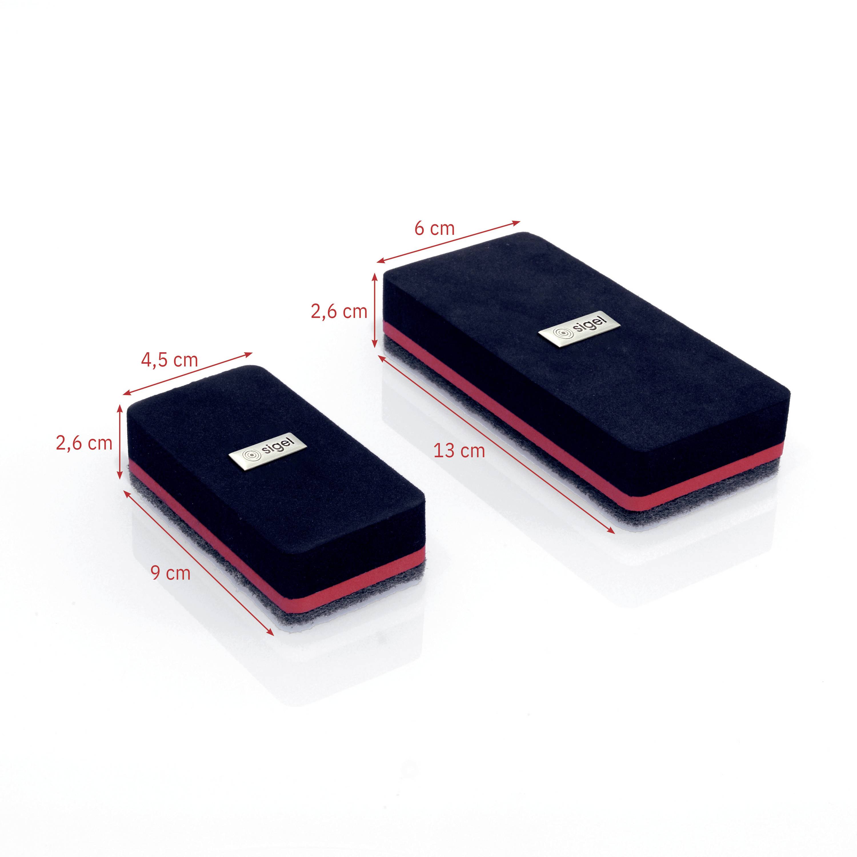 Twee zwarte schoolborden sponsen met rode randen, een van 9x4,5 cm, de andere van 13x6 cm, beide 2,6 cm hoog, op een witte achtergrond.