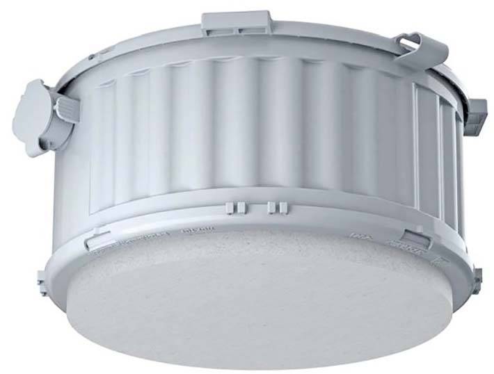 Een cilindrische, ronde metalen behuizingsdeksel met ribbelige structuur aan de zijkanten en meerdere clips bovenop voor bevestiging.