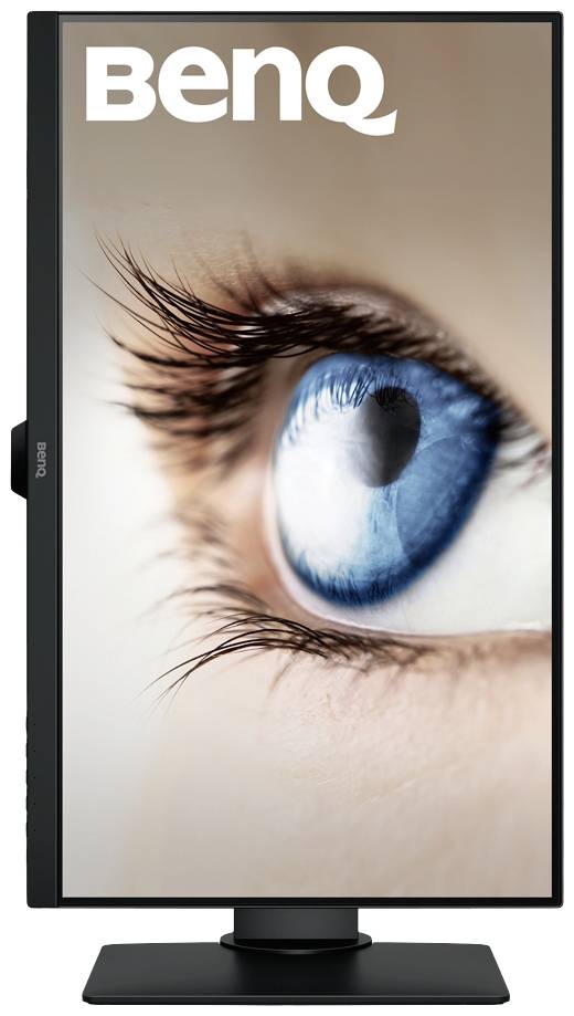 Een monitor in verticale stand toont een close-upfoto van een blauw oog met lange wimpers. Het merklogo is bovenaan zichtbaar.