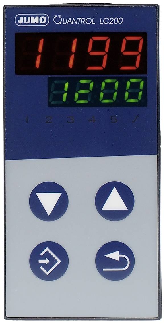 Een digitaal besturingspaneel met een display dat de cijfers '1199' in het rood en '2000' in het groen toont. Daaronder bevinden zich vijf bedieningsknoppen.