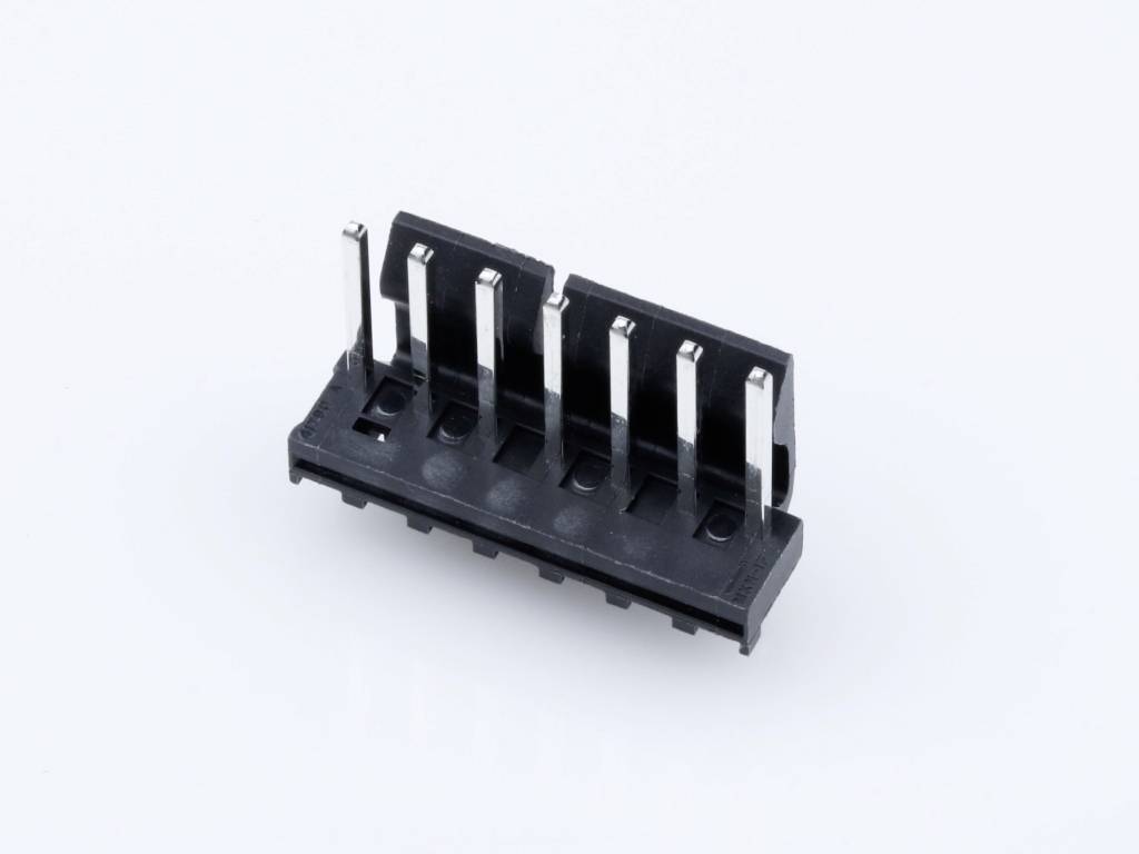 Molex 26604070 Male header (standaard) Totaal aantal polen: 7 Rastermaat: 3.96 mm Inhoud: 1 stuk(s) Bulk