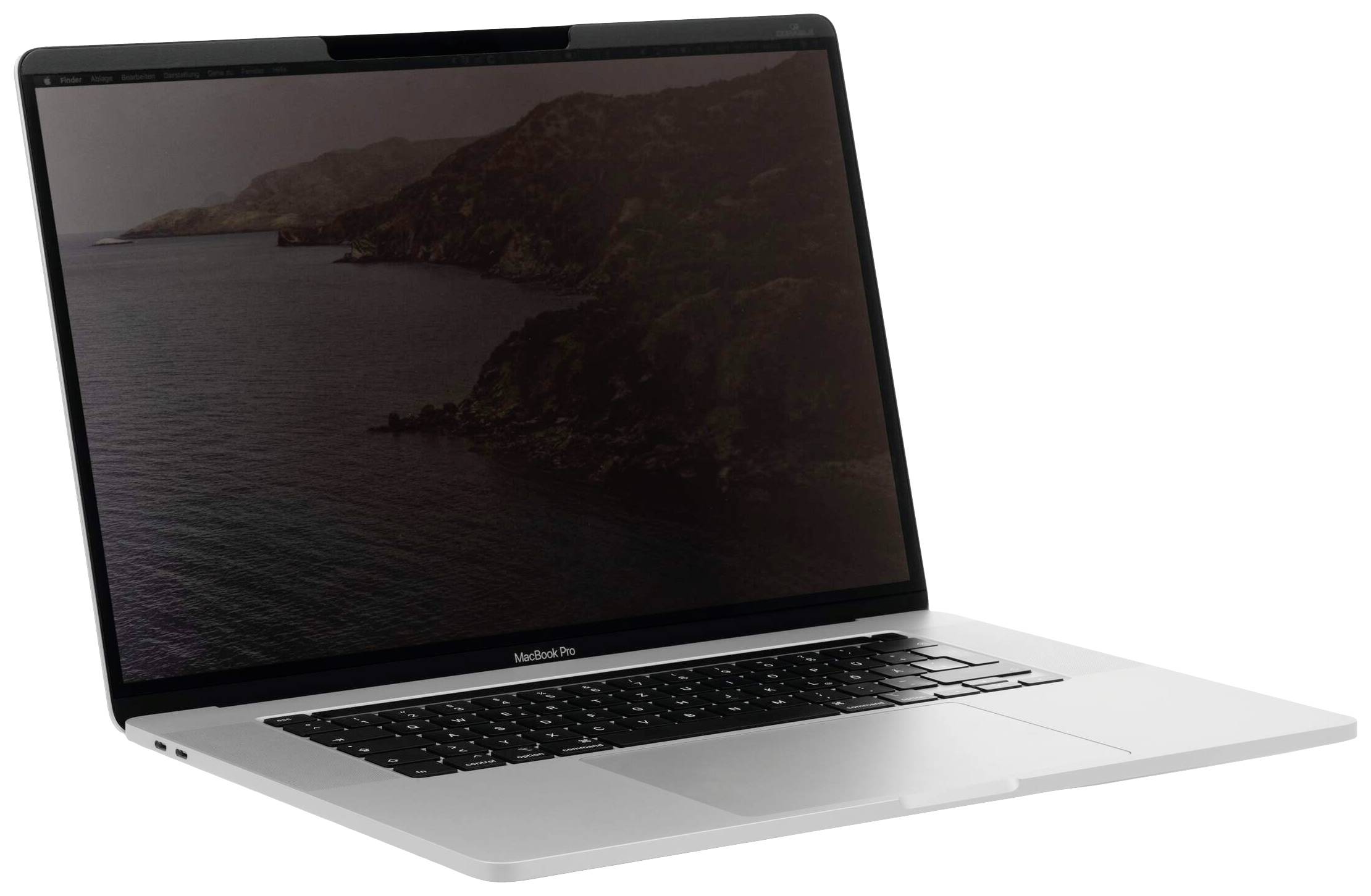 Een geopende laptop met een zwart scherm, een zilverkleurige behuizing en een zwart toetsenbord, op een witte achtergrond.