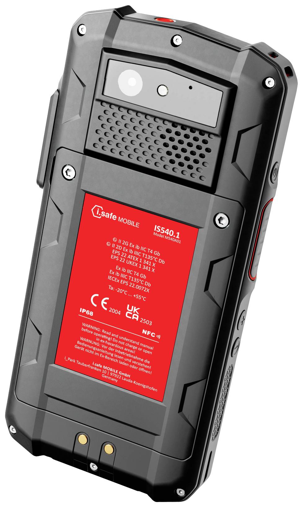 Achteraanzicht van een robuust smartphone met een rood etiket dat technische specificaties en veiligheidscertificaten weergeeft.