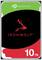 Harde schijf 'Seagate IronWolf 10TB' in zwart, rood en groen design met Wolf-logo, geschikt voor NAS-systemen.