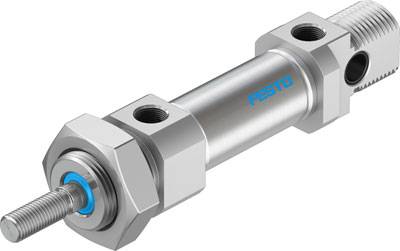 Een zilveren pneumatische cilinder van Festo met blauwe opdruk en meerdere aansluitingen, voornamelijk vervaardigd uit metaal.