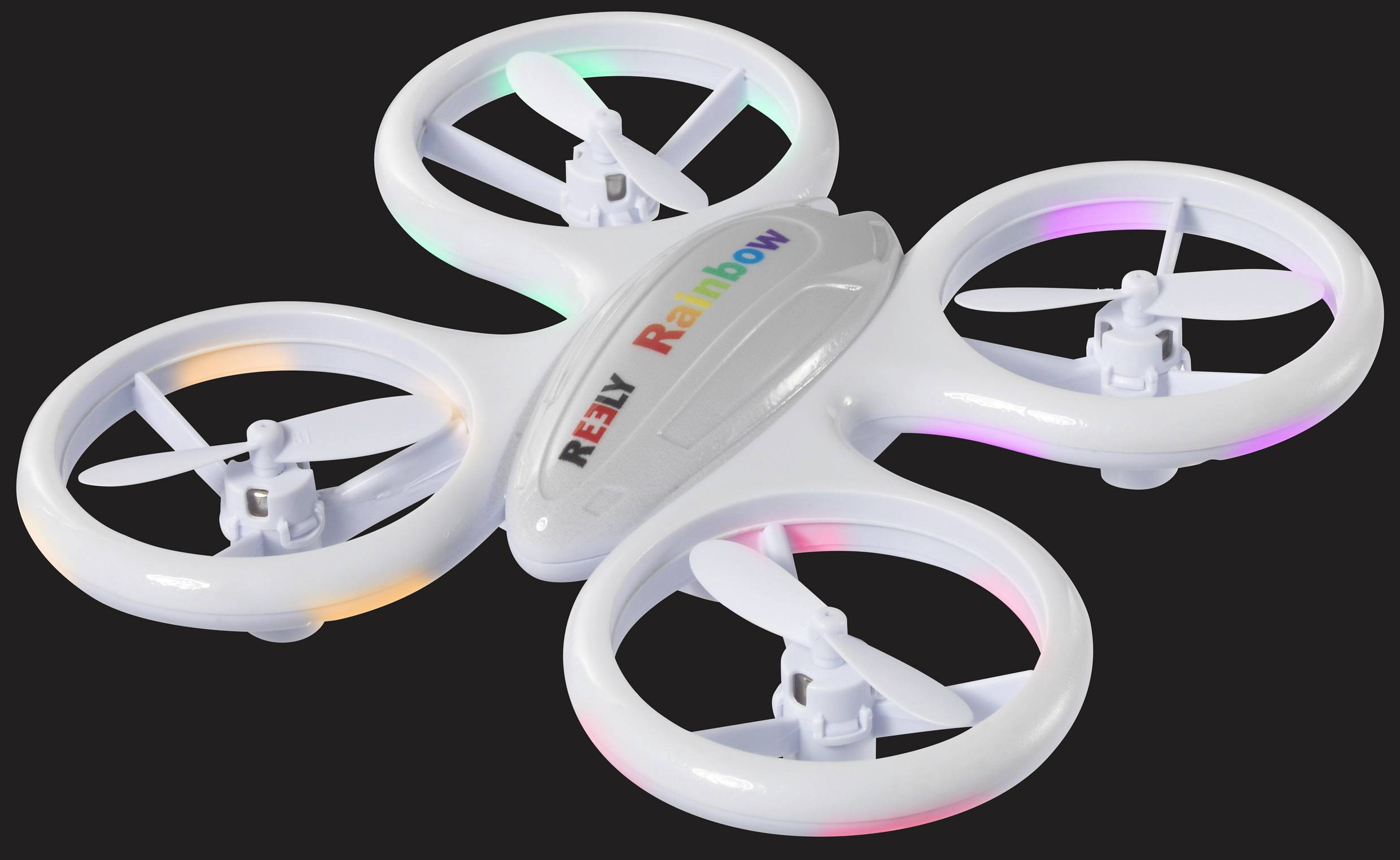 Witte quadrocopter-drone met gekleurde lichten aan de propellers, model 'RELY Rainbow', op zwarte achtergrond.