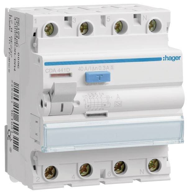 Een Hager FI-veiligheidsschakelaar met modelnummer CDA 441D, ontworpen voor 40 A en 0,3 A foutstroom, ten behoeve van elektrische veiligheid.