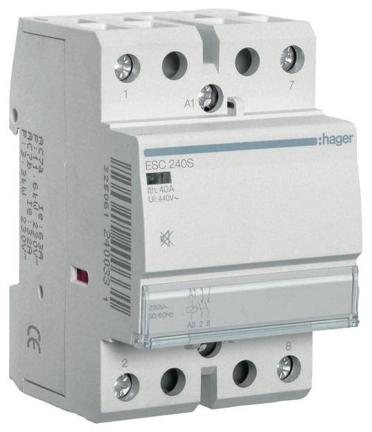 Een tweepolig Hager schakelrelais, model ESC 240S, dat wordt gebruikt voor het schakelen van stroomkringen in elektrische schakelkasten.