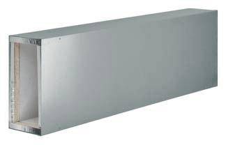 Rechthoekig, zilvergrijs metalen luchtkanaal, gezien van opzij.